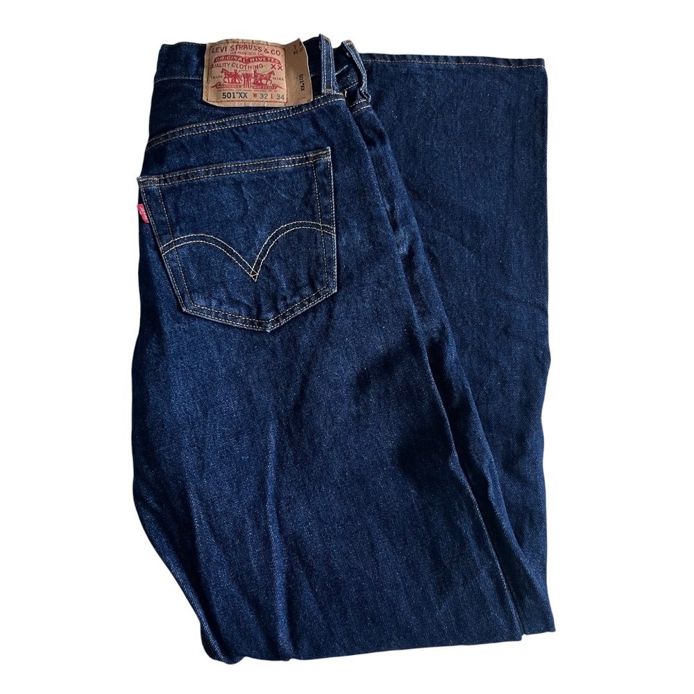 Vintage Levis 501XX Jeans Men 32x34 (Fit 30x32) Blue Denim Pants Button Fly 2005